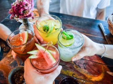 Como fazer drinks saudáveis para se refrescar durante o Carnaval